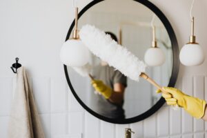 Femme de ménage à Huos